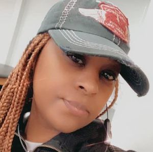 Meet your Posher, Deanna